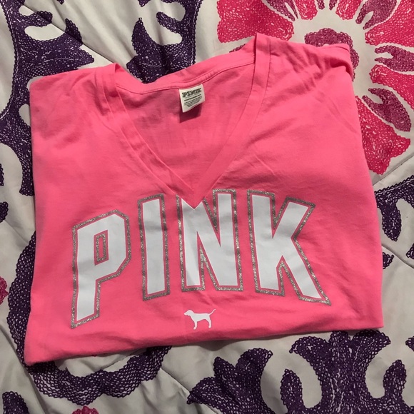 PINK adorable shirt!!! 👚 - Picture 2 of 4